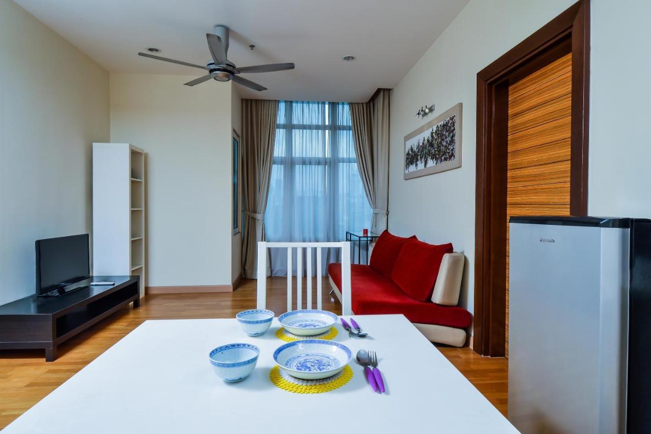 Oyo 527 Home Dua Sentral 2Br Near Brickfields Kuala Lumpur Exterior photo